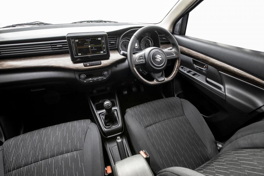 Интерьер Suzuki Ertiga GLX 2019 года  (ZA) (фото 11 из 35)